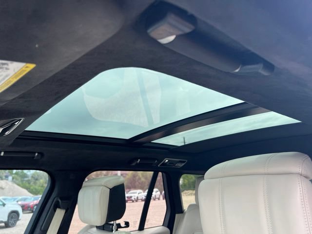 Used 2018 Land Rover Range Rover HSE AWD/4WD image 27