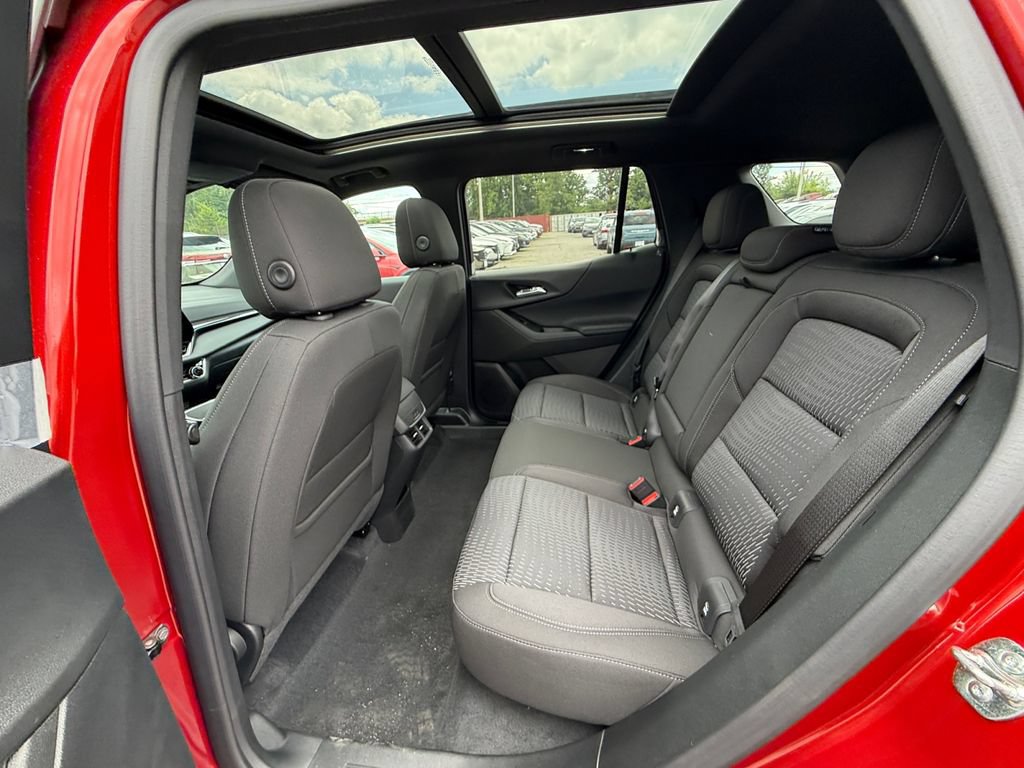 New 2027 Chevrolet Equinox LT w/ Midnight Edition FWD image 24