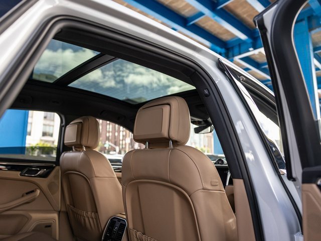 New 2026 Porsche Macan S image 40