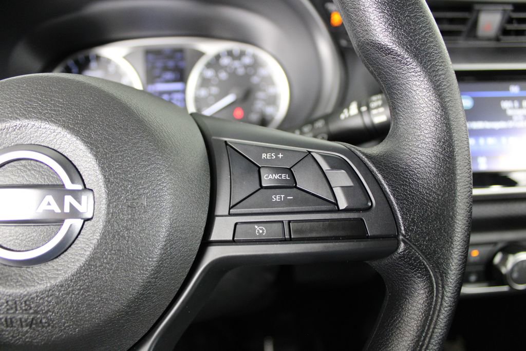 Certified 2025 Nissan Kicks Play S image 26