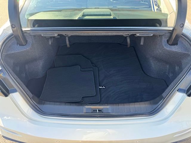 Used 2023 Nissan Maxima Platinum w/ Sport Mat Group FWD image 21