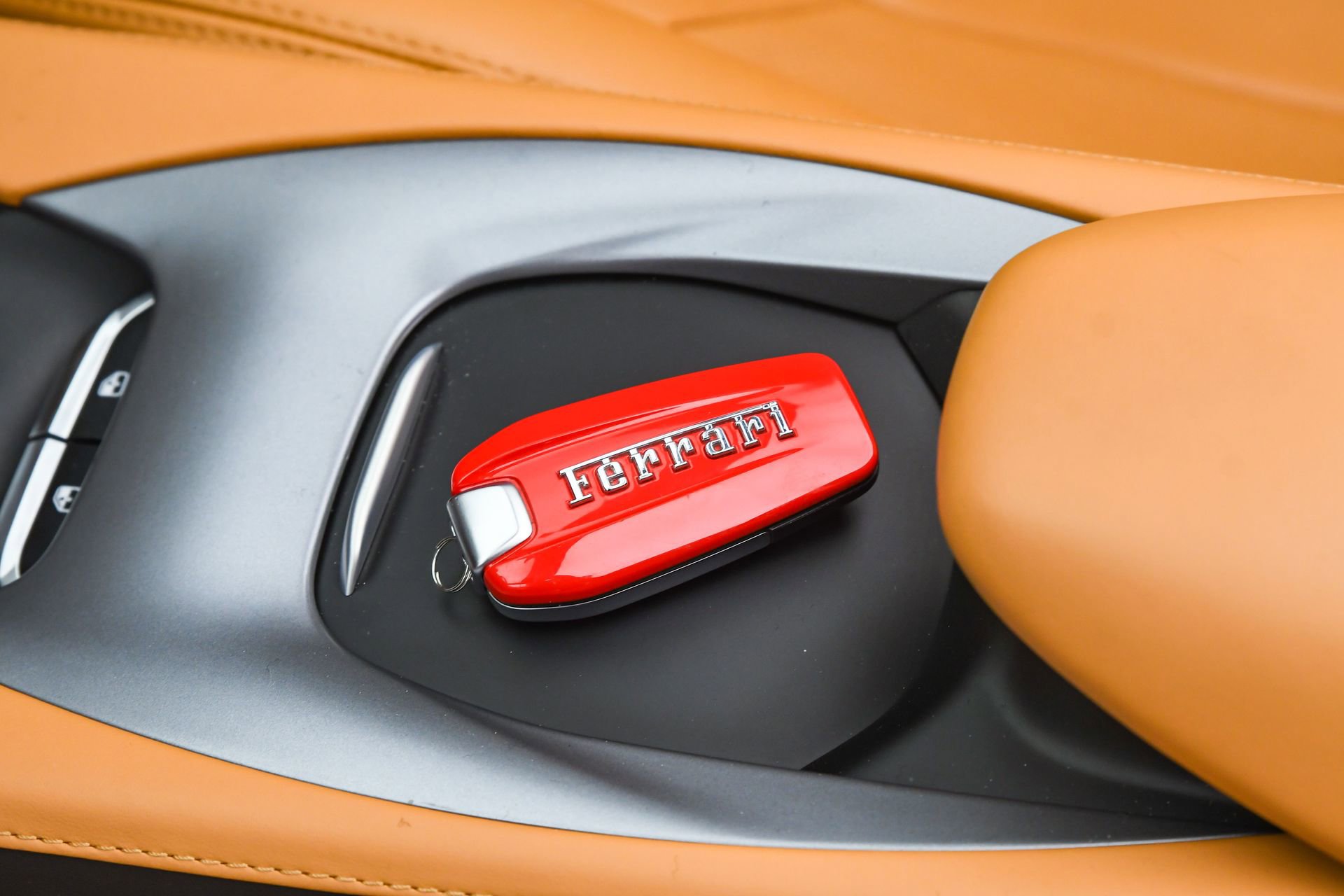 Used 2019 Ferrari Portofino image 21