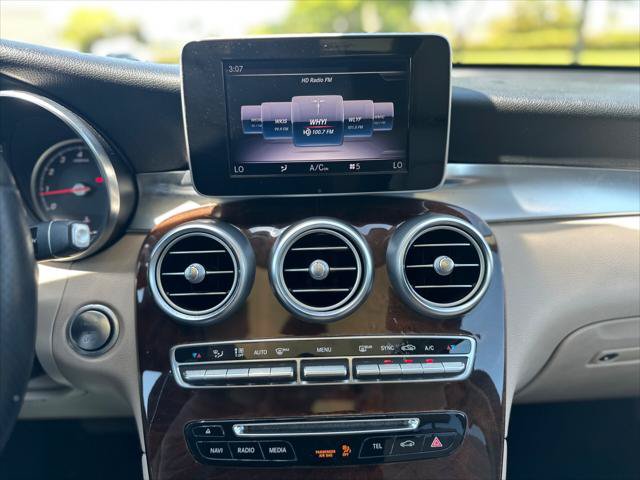 Used 2018 Mercedes-Benz GLC 300 w/ Premium Package image 12