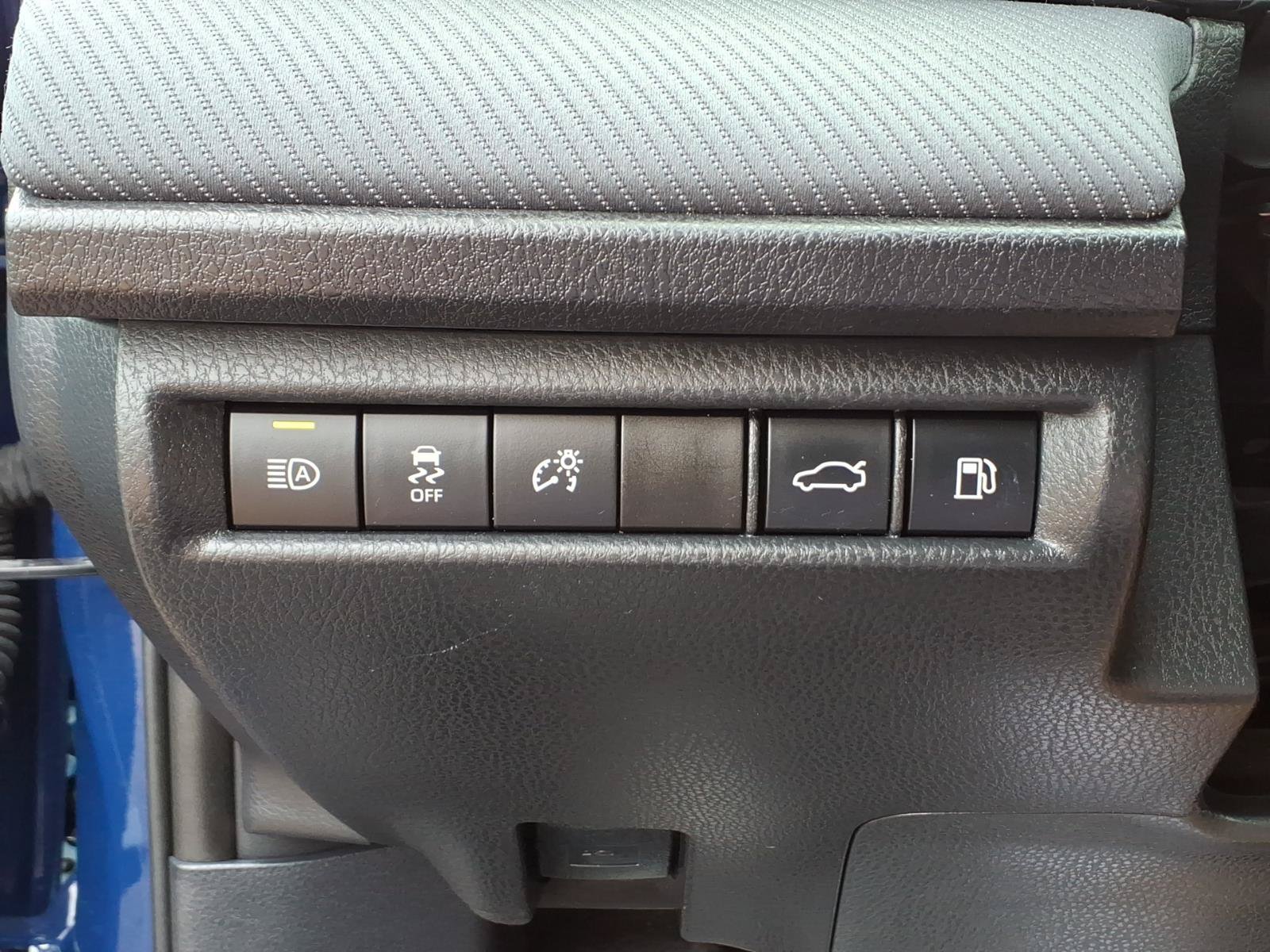 Used 2025 Toyota Camry SE FWD image 20