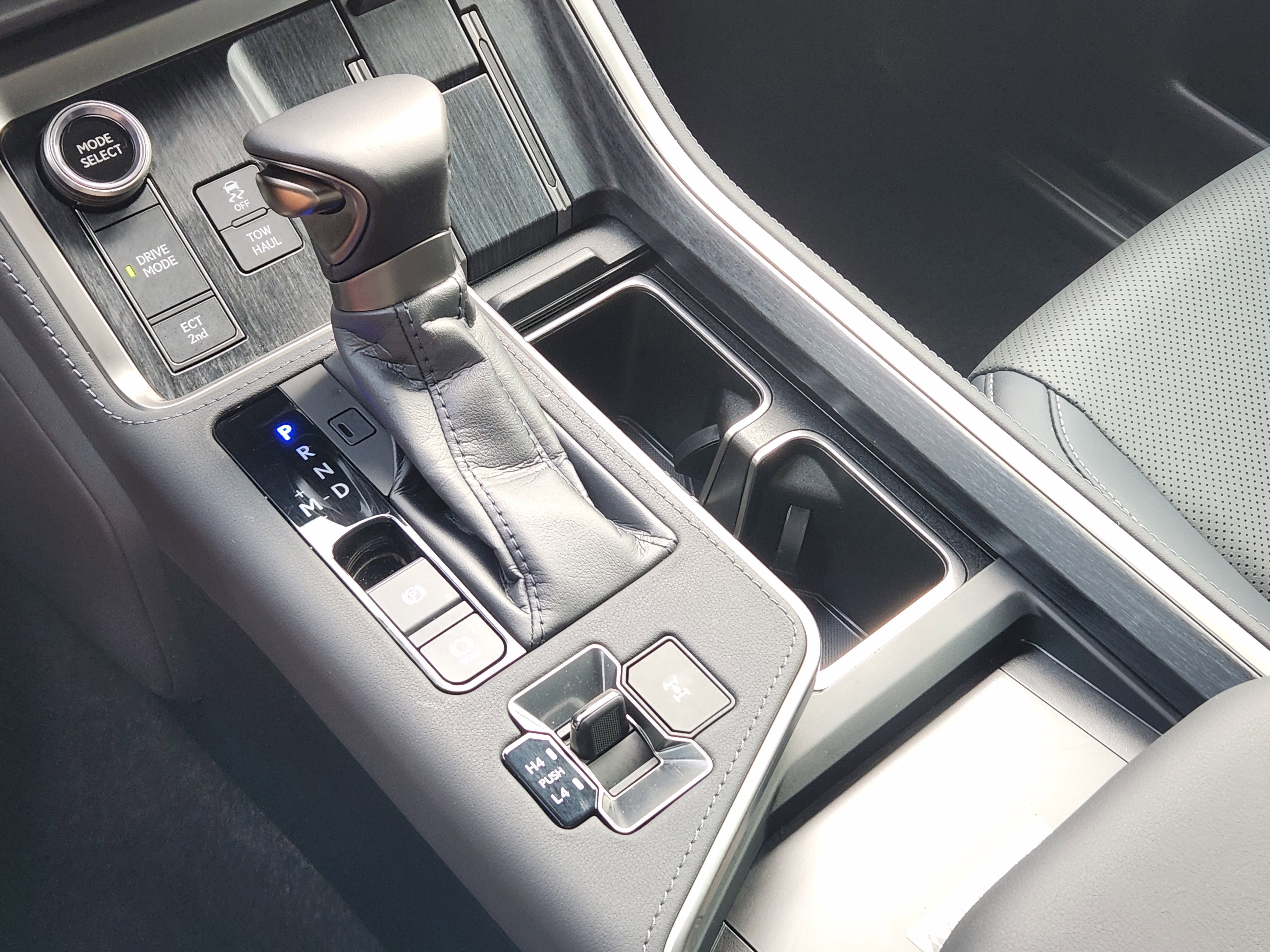 Used 2025 Lexus GX 550 image 23