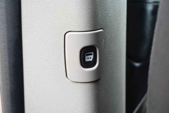 Used 2013 Dodge Grand Caravan SXT w/ Rear Park Assist Pkg image 30