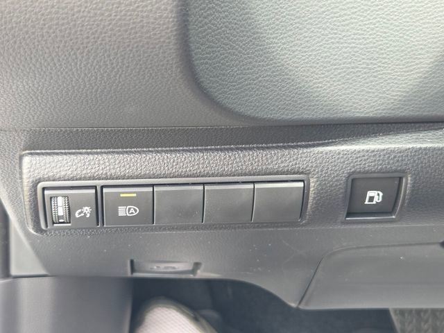 Used 2026 Toyota Corolla LE FWD image 26