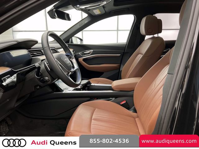 Certified 2024 Audi Q8 e-tron Premium Plus w/ Premium Plus Package AWD/4WD image 18