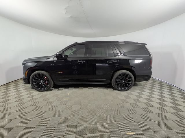 Certified 2025 Cadillac Escalade V w/ LPO, ONYX Package AWD/4WD image 24