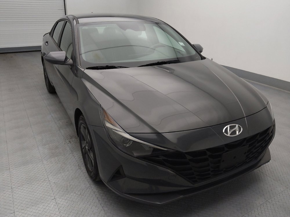 Used 2023 Hyundai Elantra SEL image 14