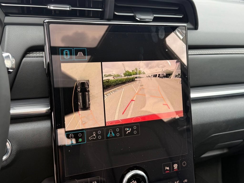 New 2027 GMC Terrain Elevation w/ Elevation Premium Package FWD image 16
