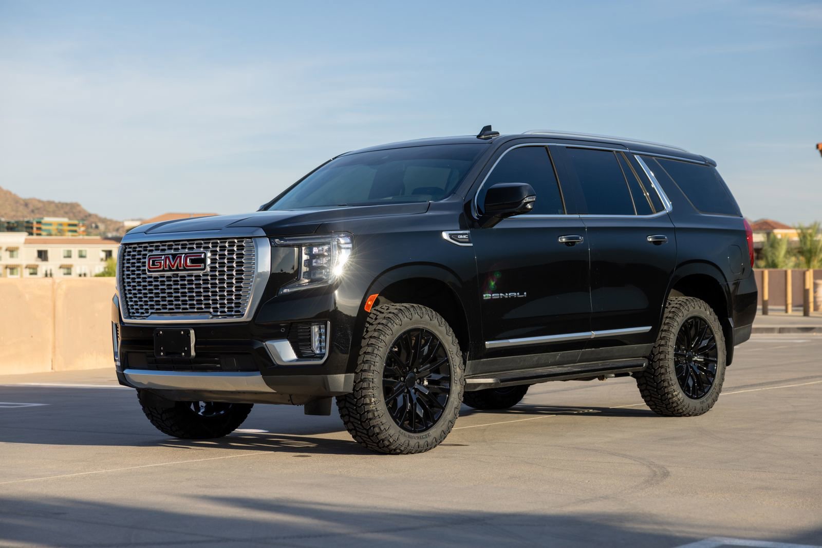 Used 2024 GMC Yukon Denali AWD/4WD image 9