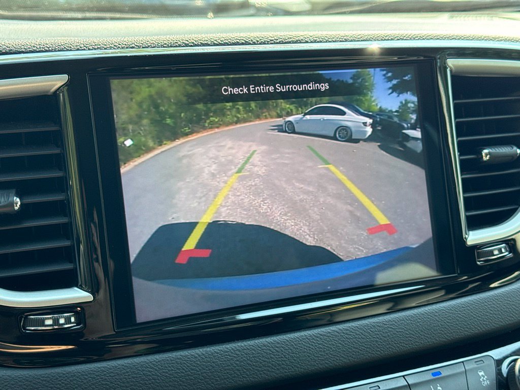 Used 2024 Chrysler Pacifica Touring-L FWD image 25