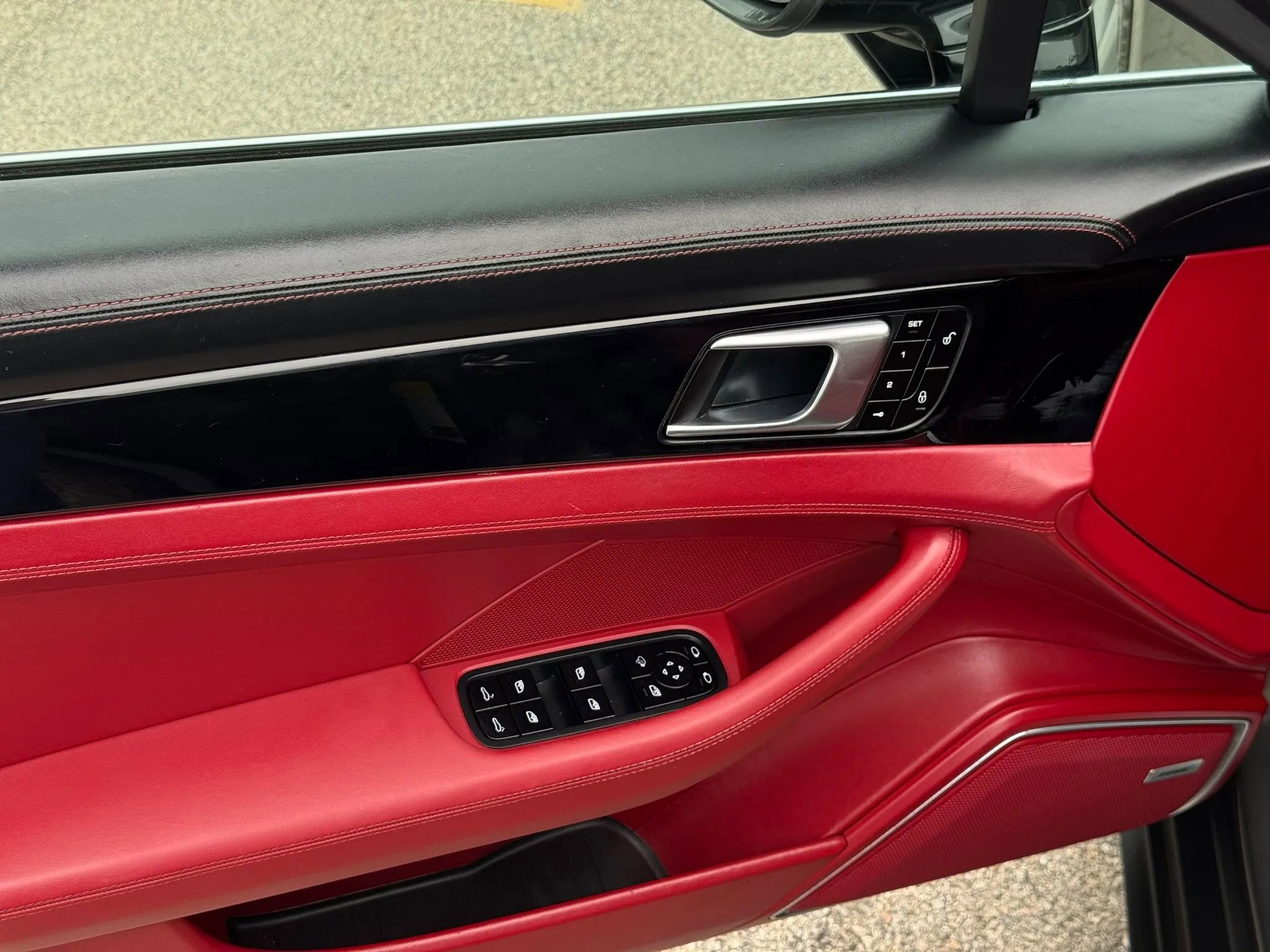 Used 2018 Porsche Panamera 4S AWD/4WD image 12