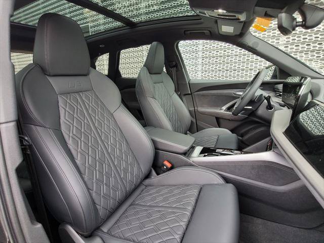 Used 2025 Audi SQ5 Premium Plus AWD/4WD image 25