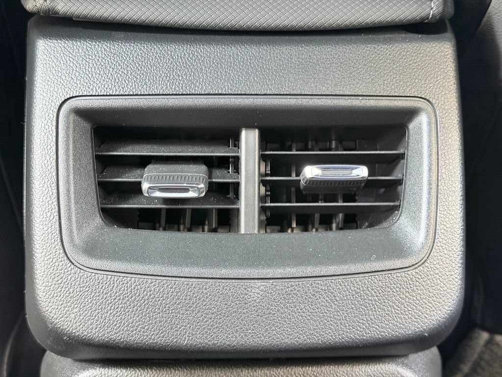 Used 2024 Chevrolet Equinox EV RS FWD image 24