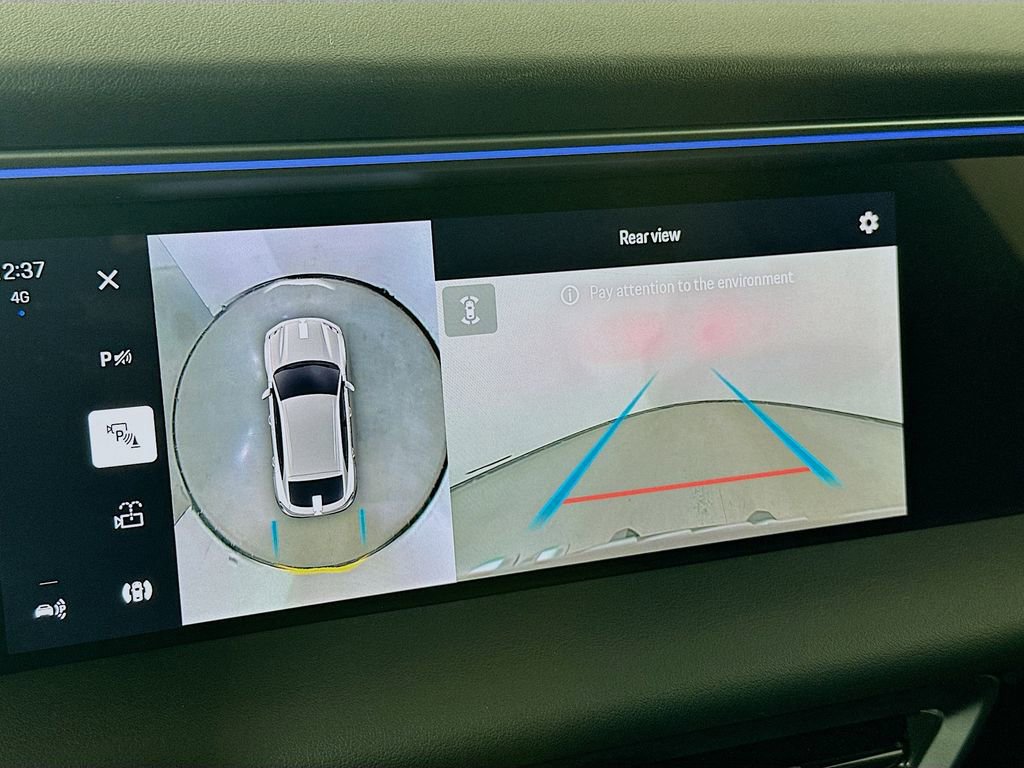 Certified 2024 Porsche Macan 4 Electric image 17