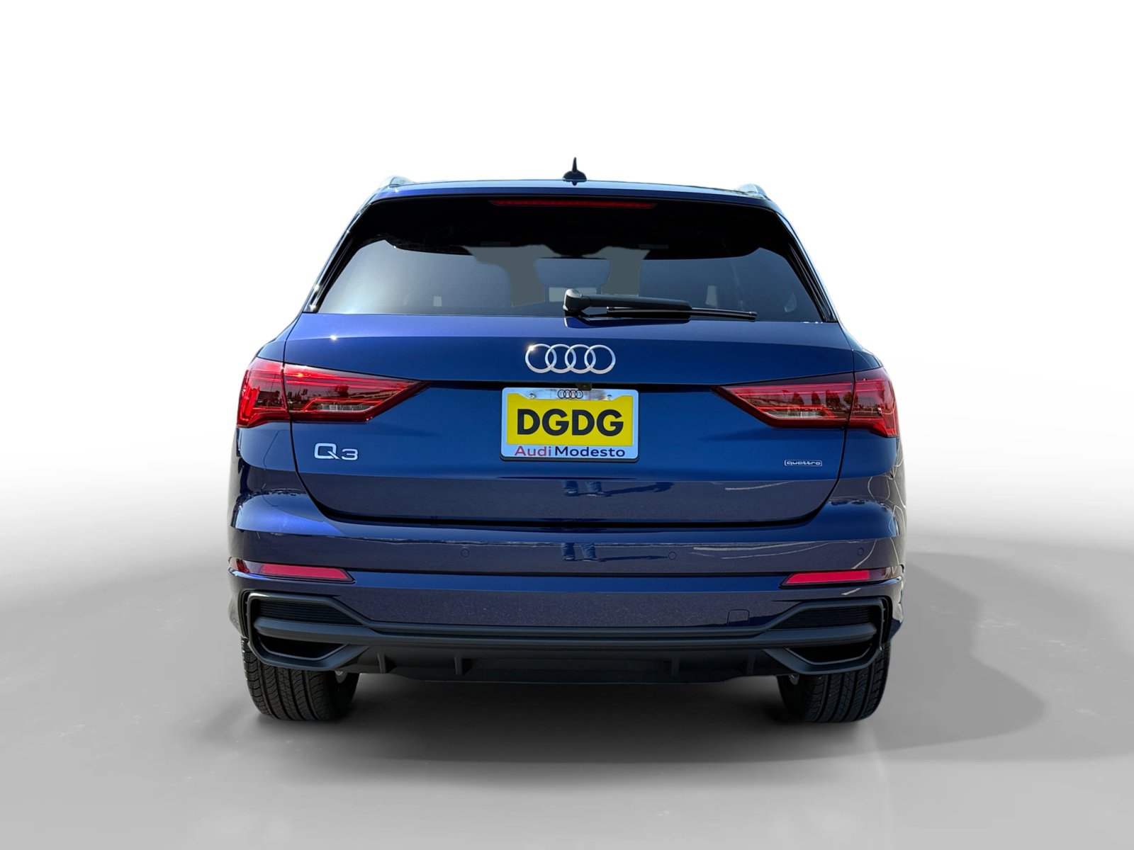 Used 2025 Audi Q3 2.0T Premium Plus w/ Premium Plus Package image 4