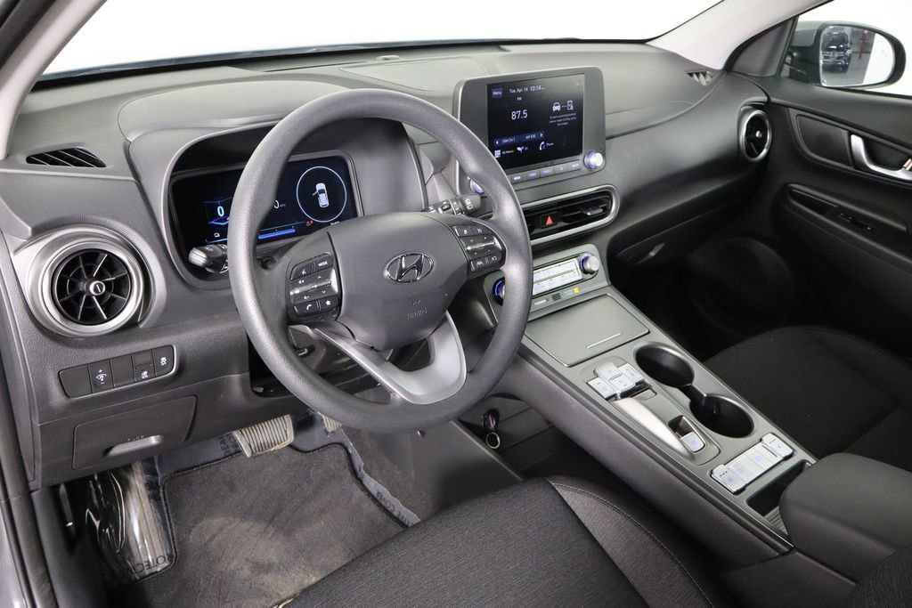 Used 2023 Hyundai Kona SE image 27
