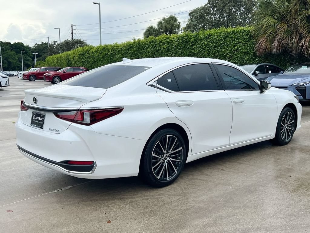 Certified 2024 Lexus ES 300h w/ Premium Package FWD image 7