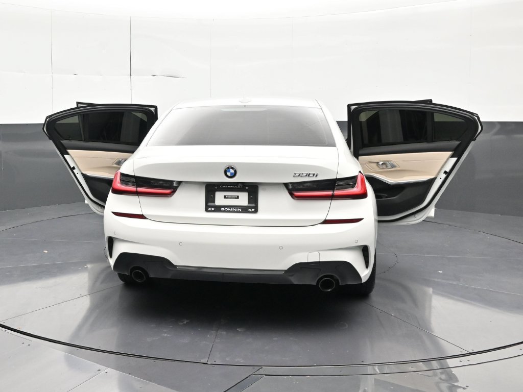 Used 2021 BMW 330i Sedan w/ M Sport Package RWD image 34