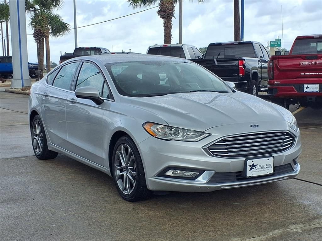 Used 2017 Ford Fusion S w/ Equipment Group 101A FWD image 7