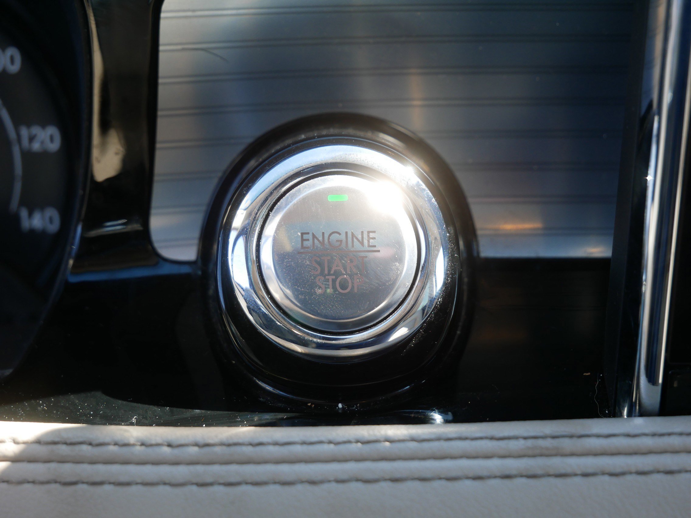 Used 2021 Lincoln Corsair AWD w/ Premium Package image 27