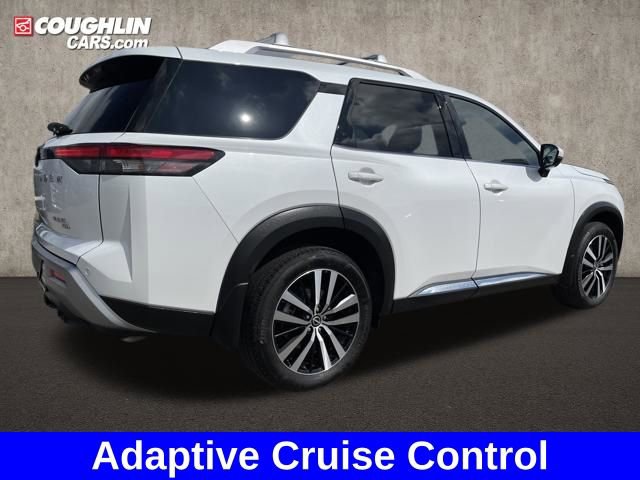 Used 2025 Nissan Pathfinder Platinum w/ Cargo Package image 5
