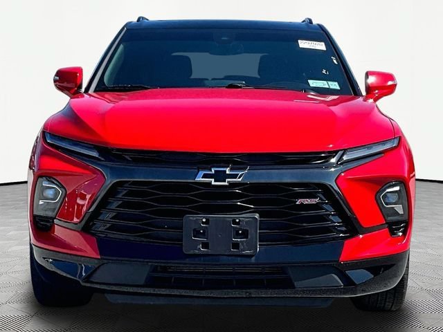 Used 2023 Chevrolet Blazer RS AWD/4WD image 2