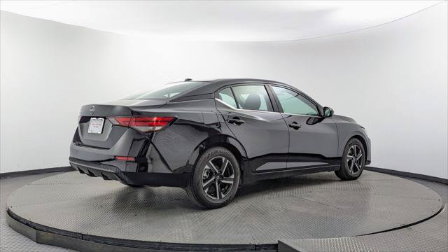 Used 2024 Nissan Sentra SV FWD image 8