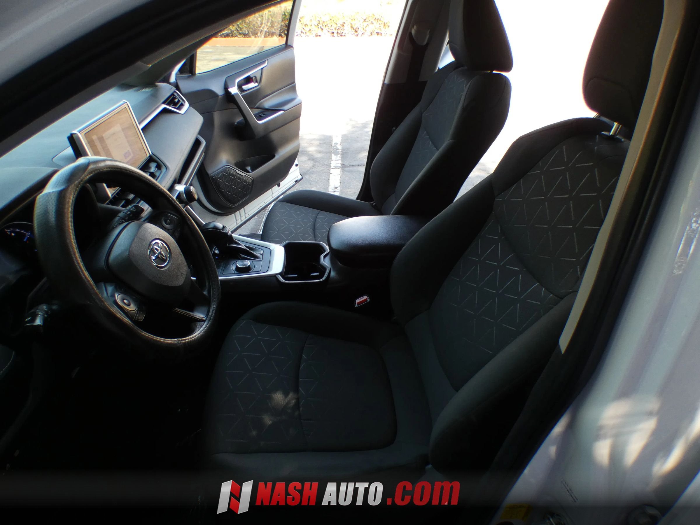 Used 2023 Toyota RAV4 AWD Hybrid image 55