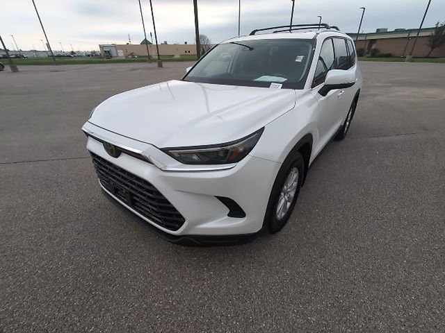 Certified 2024 Toyota Grand Highlander XLE image 18