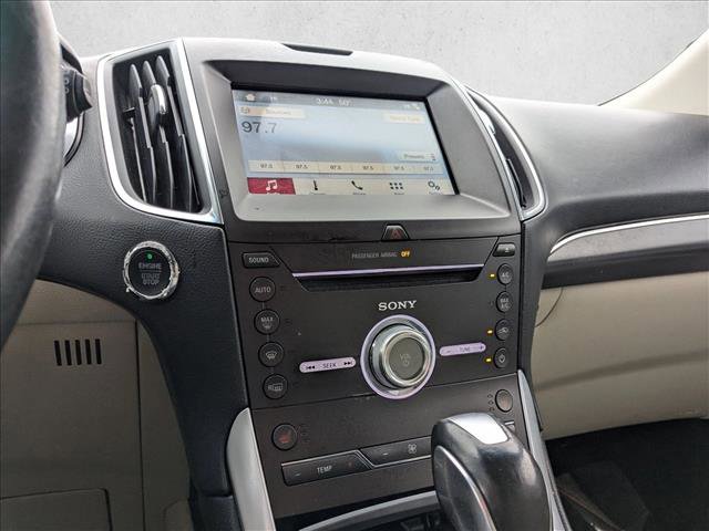 Used 2018 Ford Edge Titanium image 15