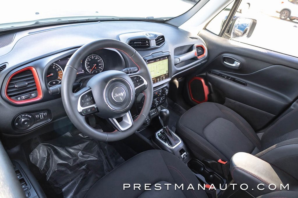Used 2023 Jeep Renegade Trailhawk image 16