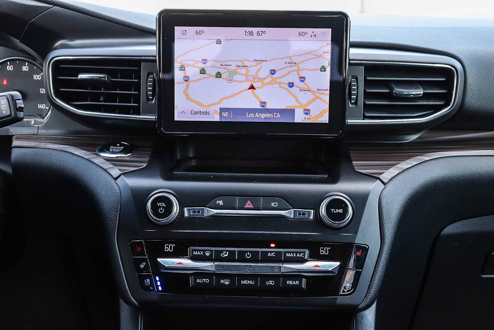 Used 2020 Ford Explorer Limited image 12