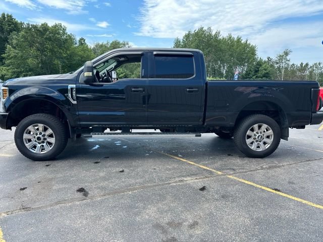 Used 2018 Ford F250 XLT w/ XLT Premium Package AWD/4WD image 4