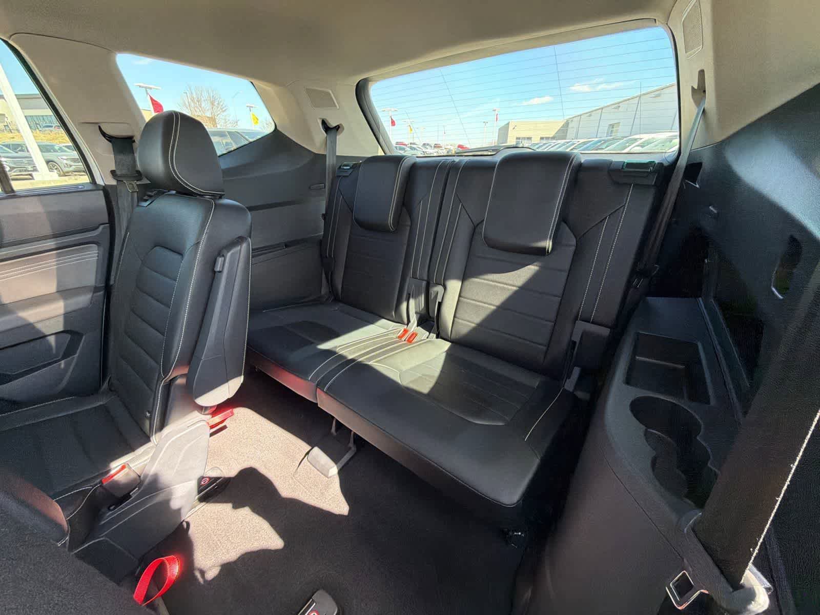 Used 2023 Volkswagen Atlas SEL Premium image 14