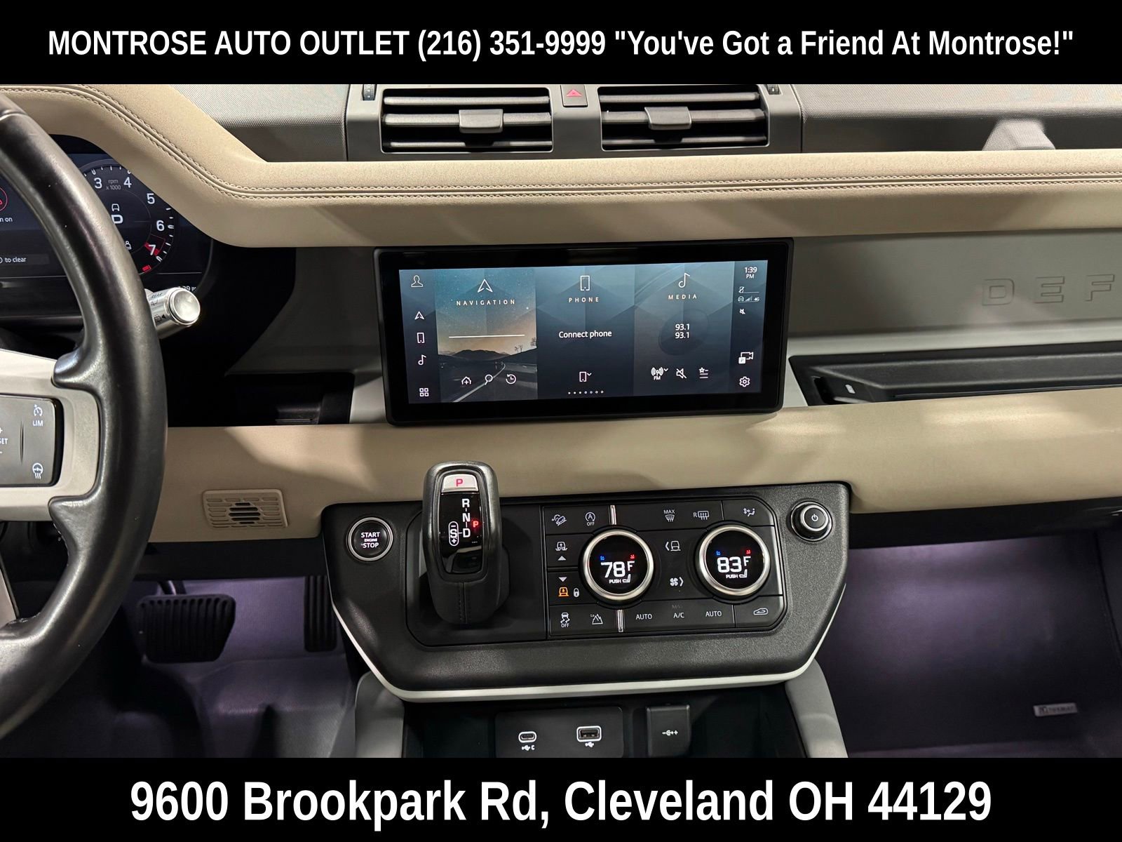 Used 2020 Land Rover Defender 110 First Edition image 23