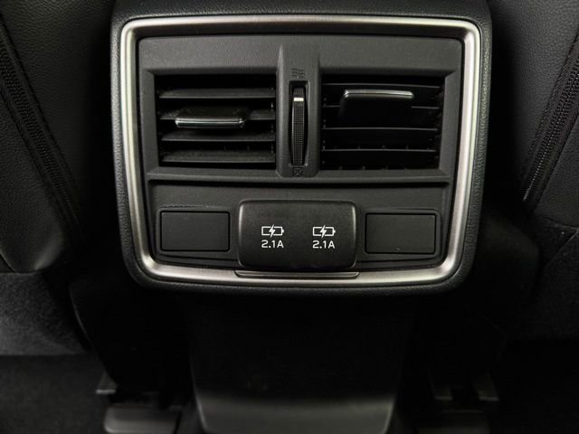 Used 2024 Subaru Forester Premium image 21