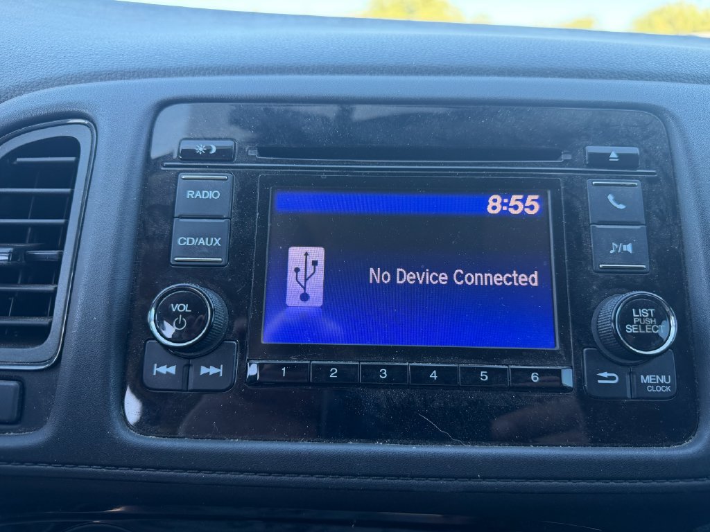 Used 2017 Honda HR-V LX image 10