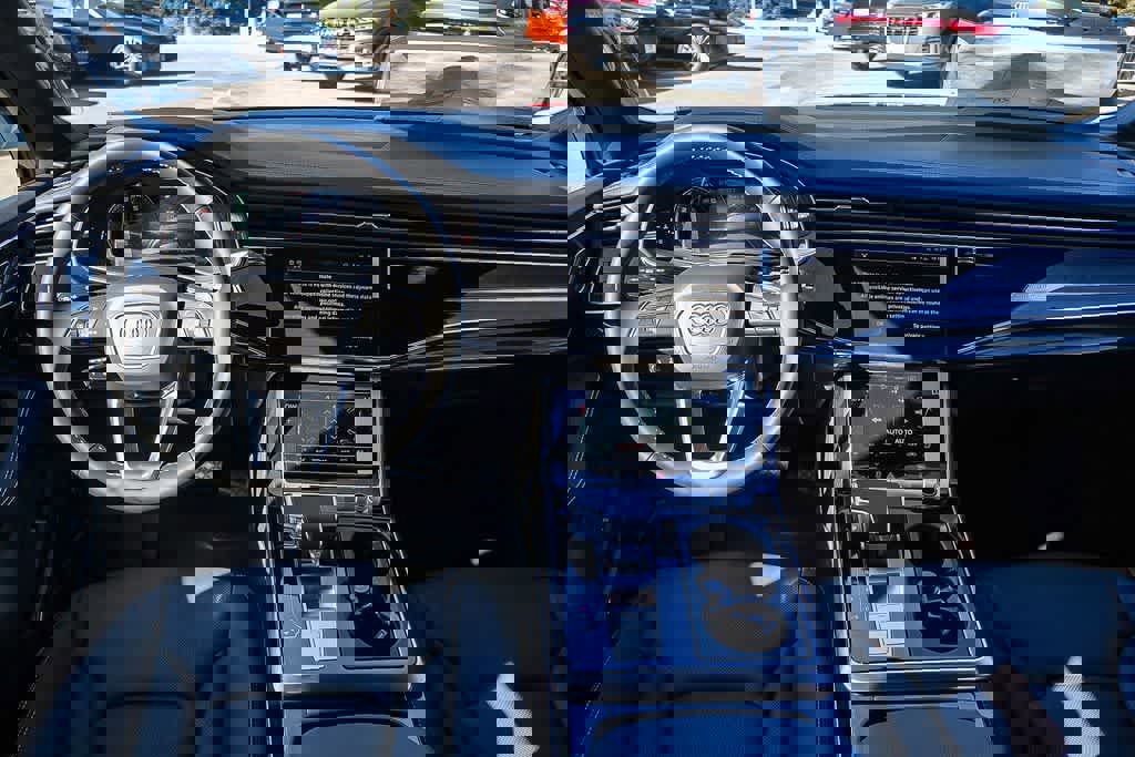 Used 2026 Audi Q7 3.0T Premium Plus w/ Premium Plus Package AWD/4WD image 12