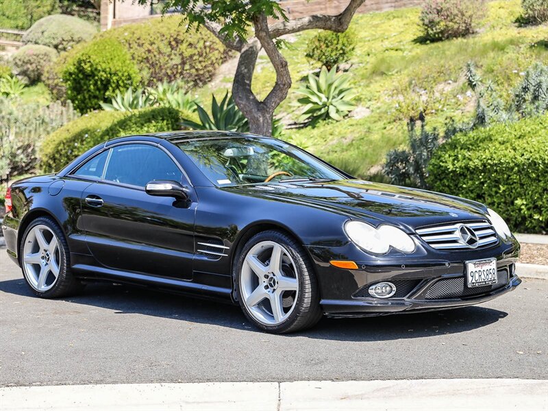 Used 2008 Mercedes-Benz SL 550 w/ AMG Sport Pkg image 7