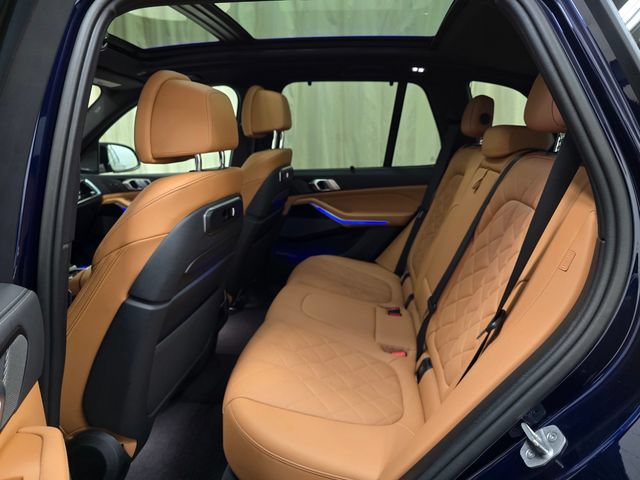 Used 2025 BMW X5 M60i AWD/4WD image 35