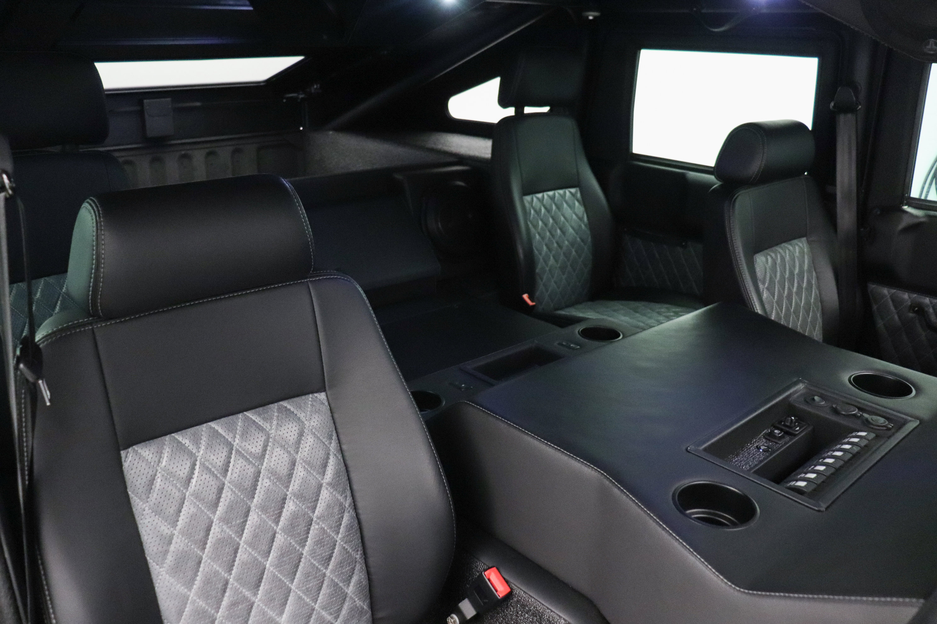 Used 1995 HUMMER H1 4-Door Wagon image 11