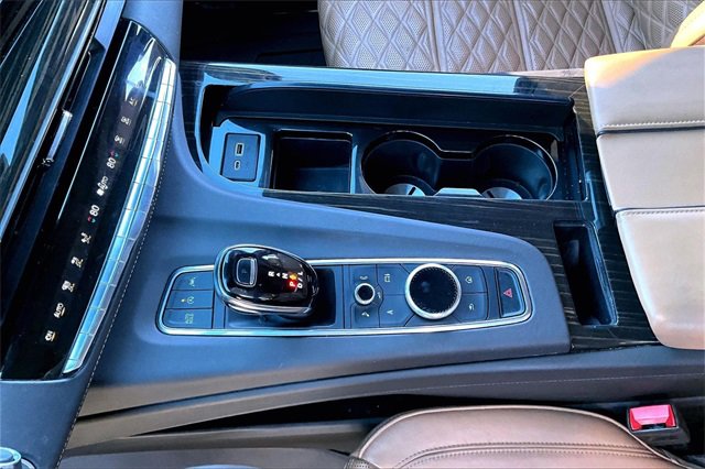 Used 2022 Cadillac Escalade ESV Sport w/ Touring Package image 18