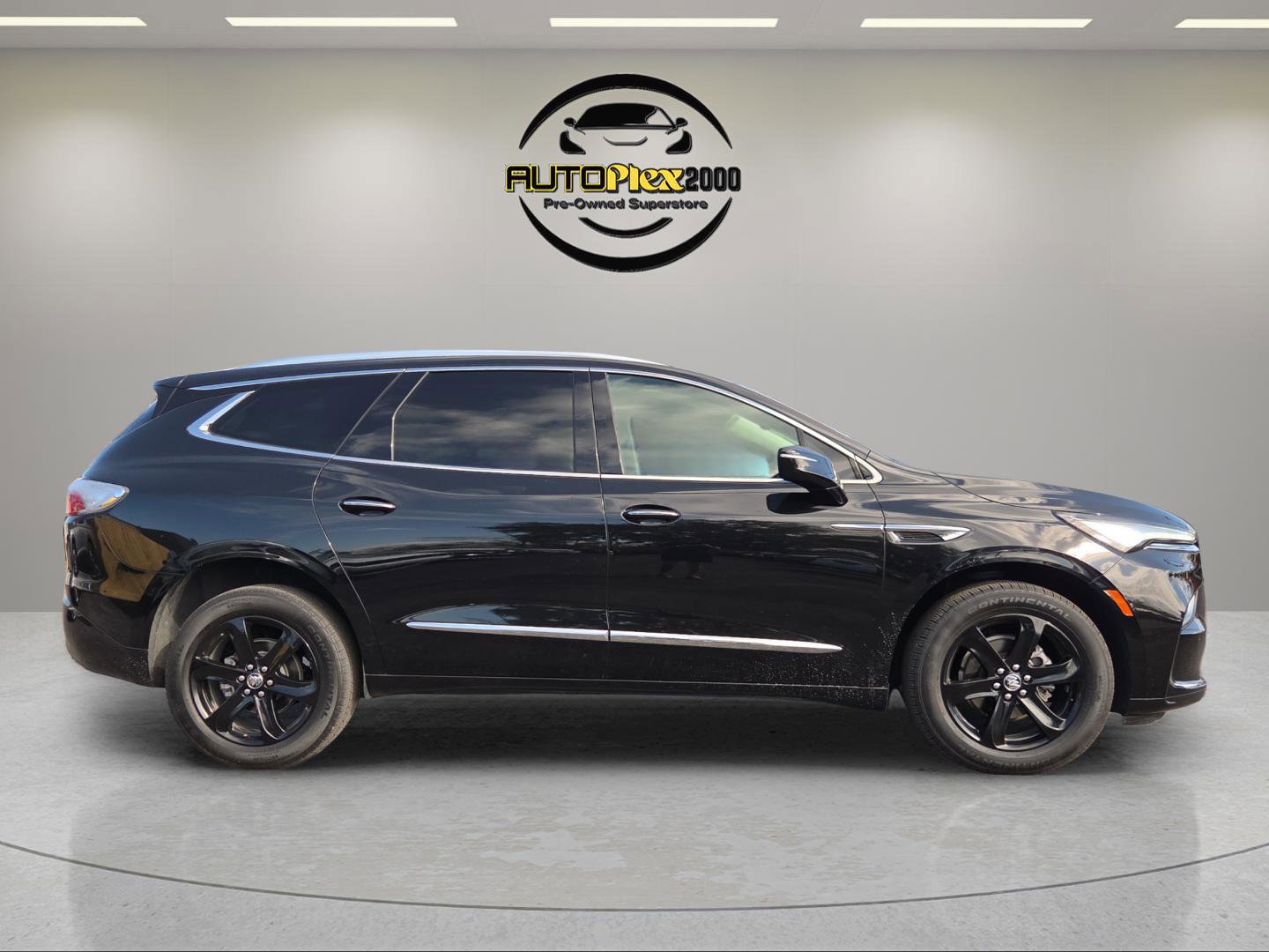 Used 2024 Buick Enclave Essence w/ Sport Touring Edition image 8