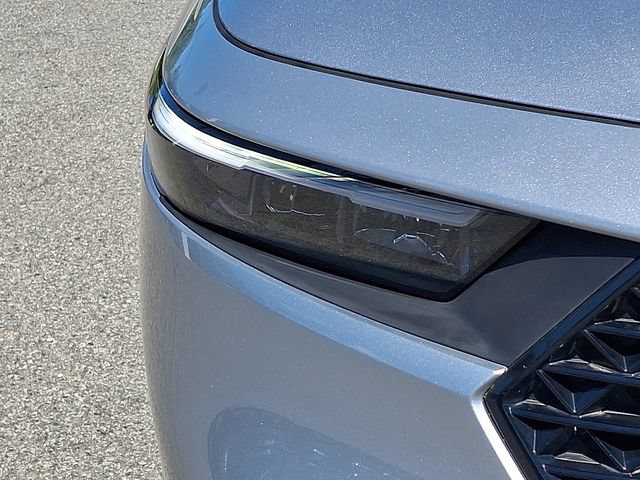 Used 2023 Honda Accord LX image 9
