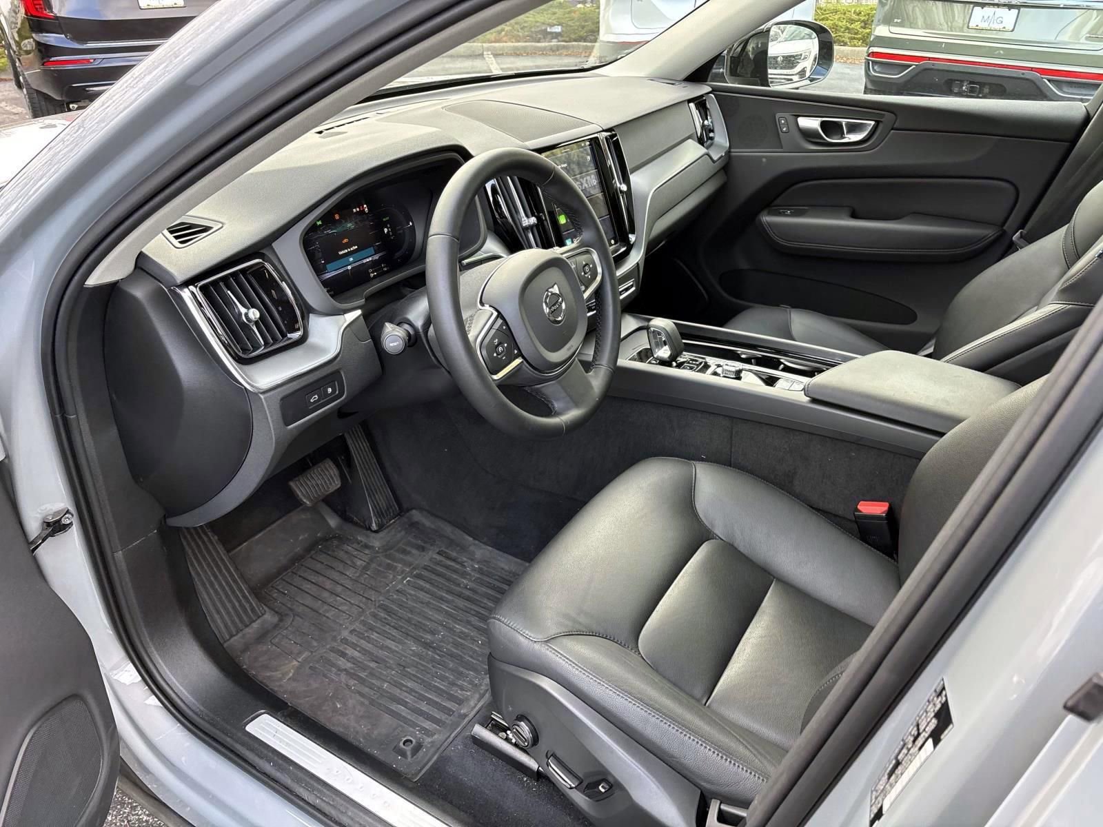 Used 2025 Volvo XC60 T8 Core w/ Protection Package Premier image 23