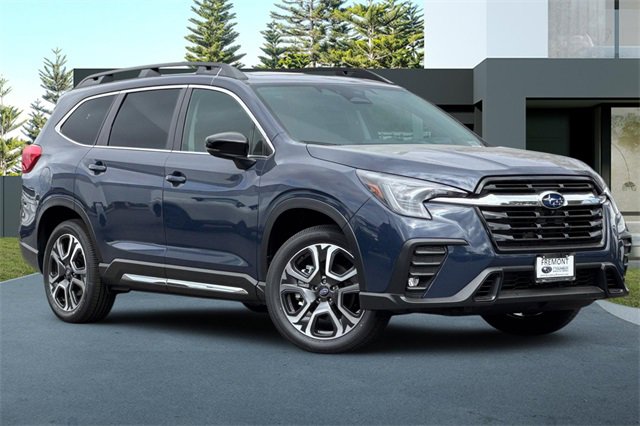 New 2025 Subaru Ascent Limited image 2