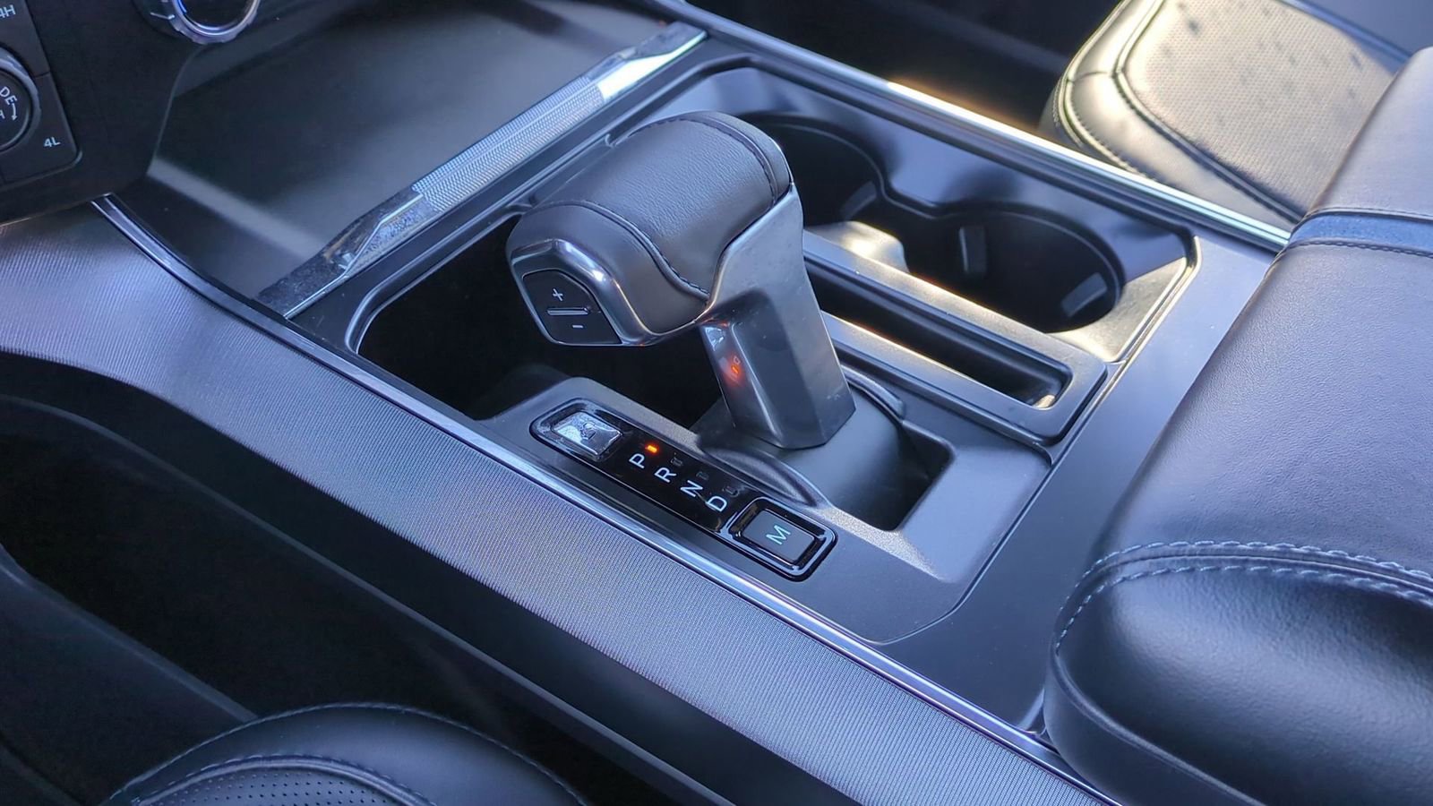 Certified 2024 Ford F150 Platinum w/ Equipment Group 702A High image 38